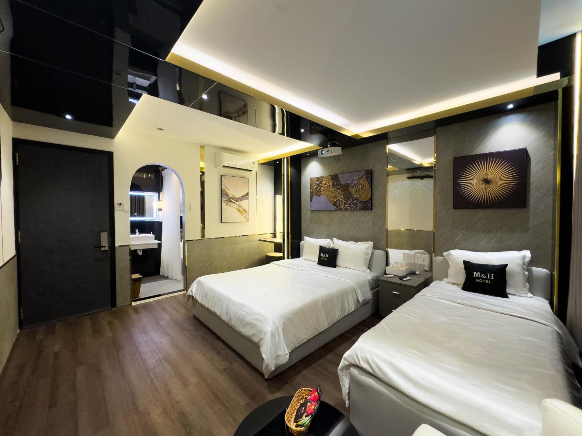 M&H Hotel Ho Chi Minh-stad Buitenkant foto