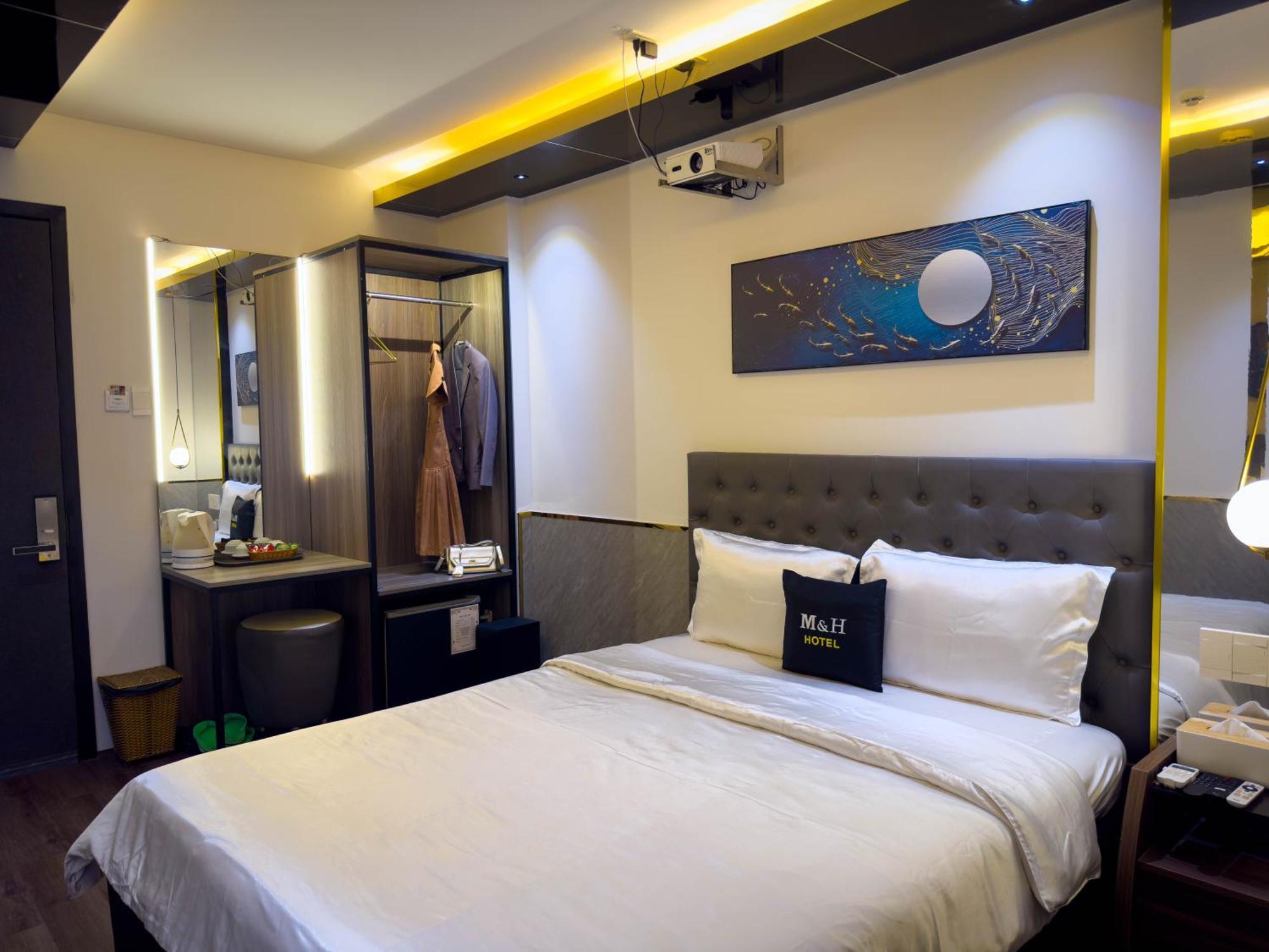 M&H Hotel Ho Chi Minh-stad Buitenkant foto