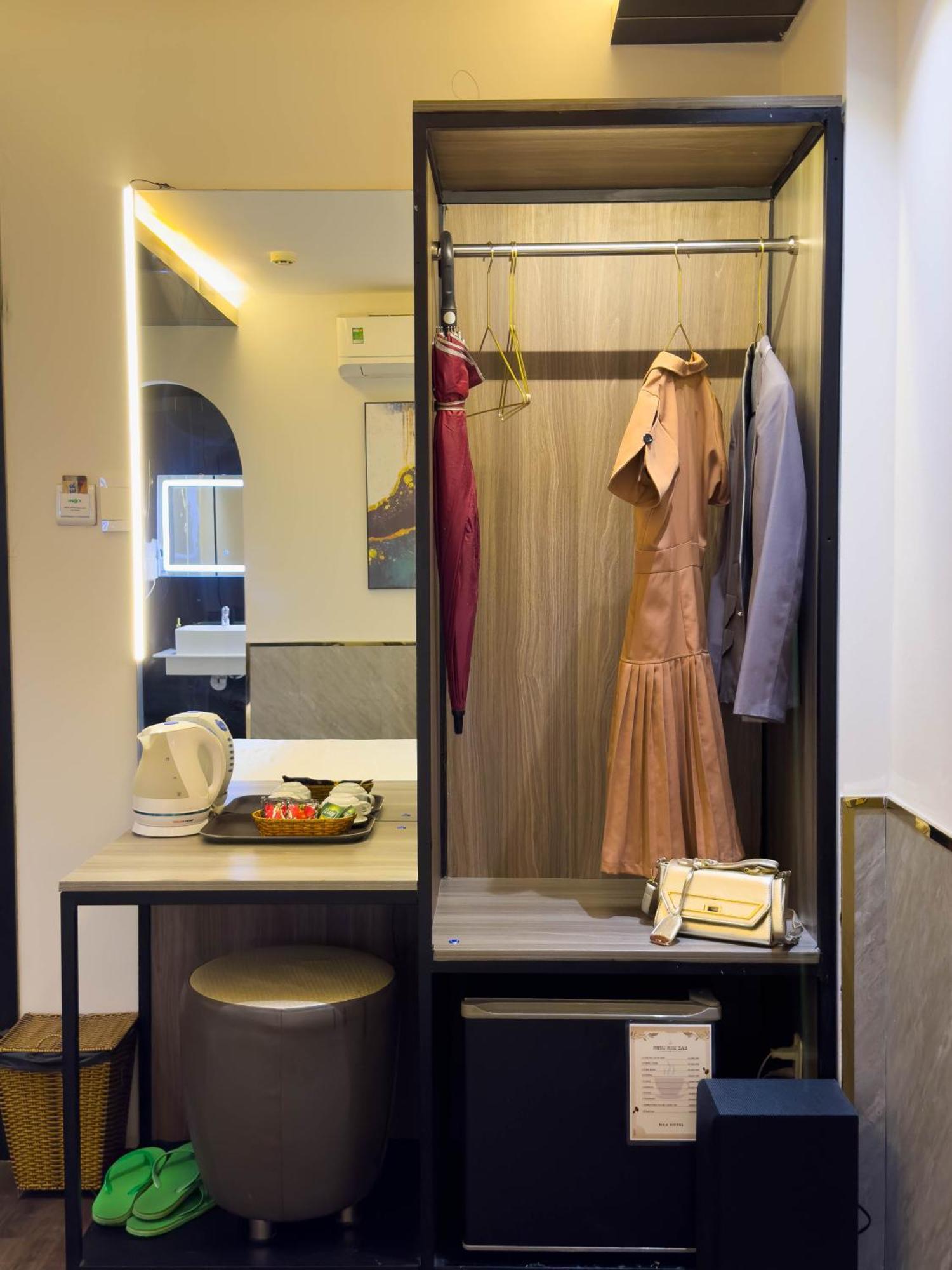 M&H Hotel Ho Chi Minh-stad Buitenkant foto
