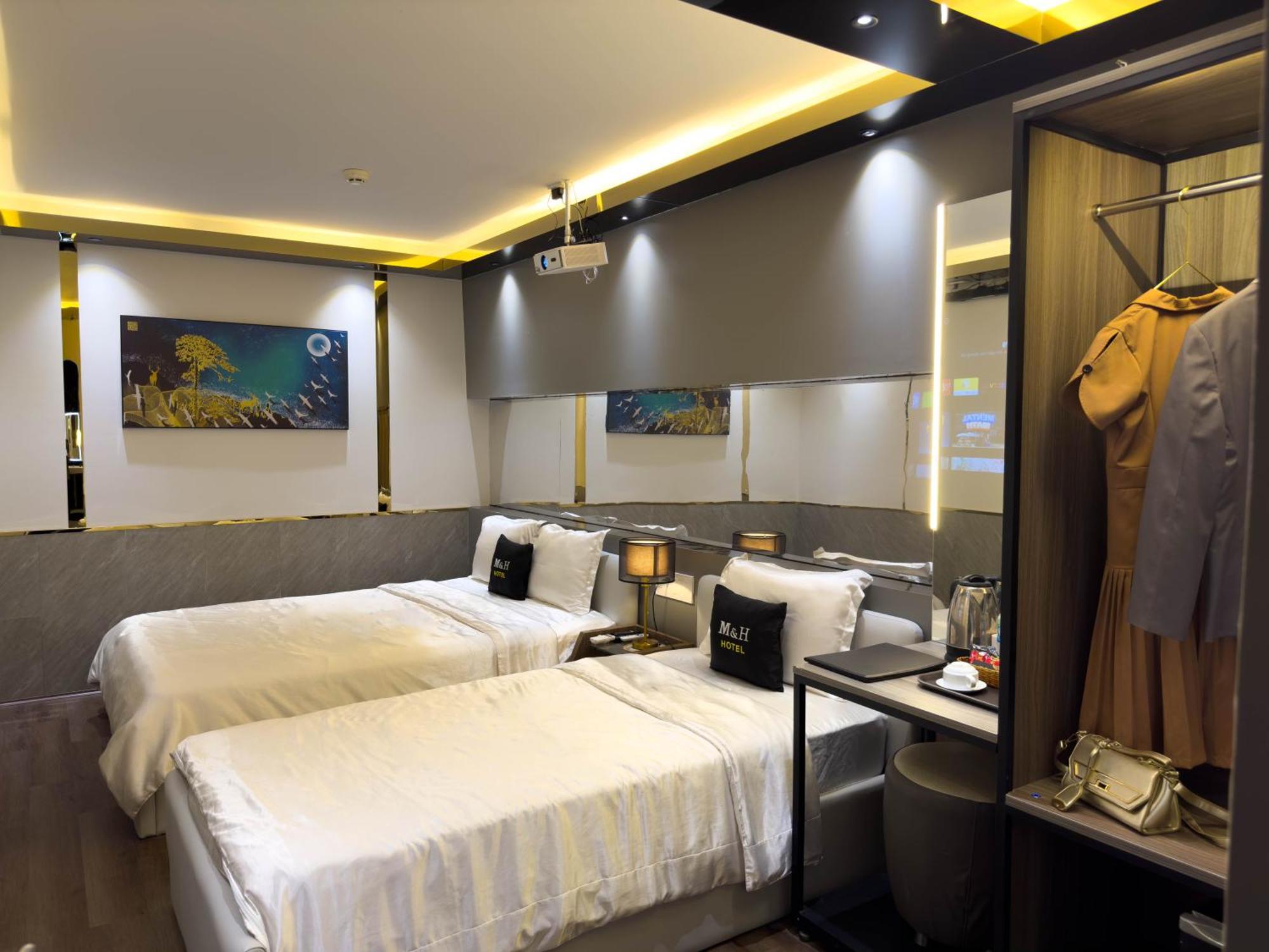 M&H Hotel Ho Chi Minh-stad Buitenkant foto