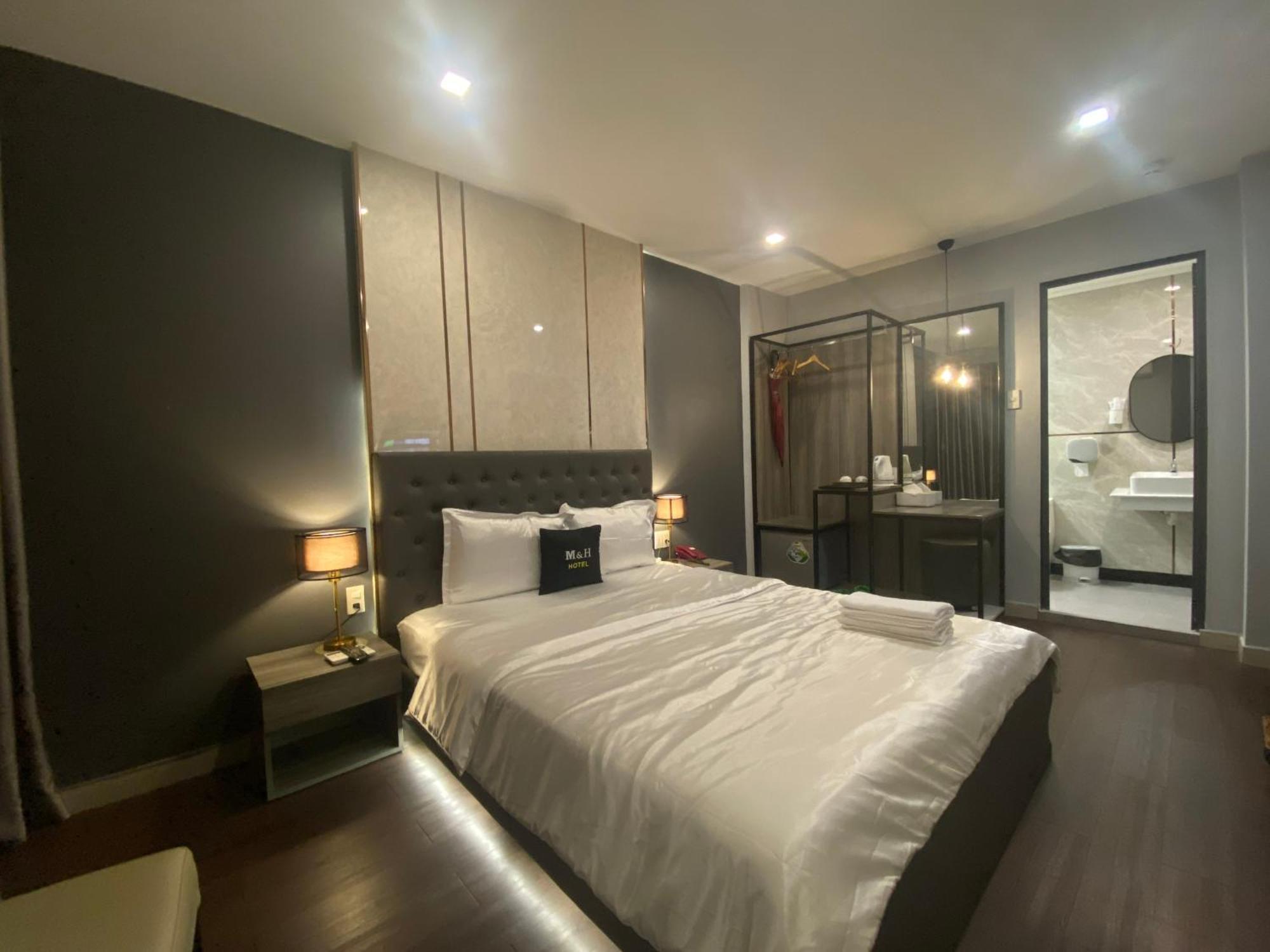 M&H Hotel Ho Chi Minh-stad Buitenkant foto