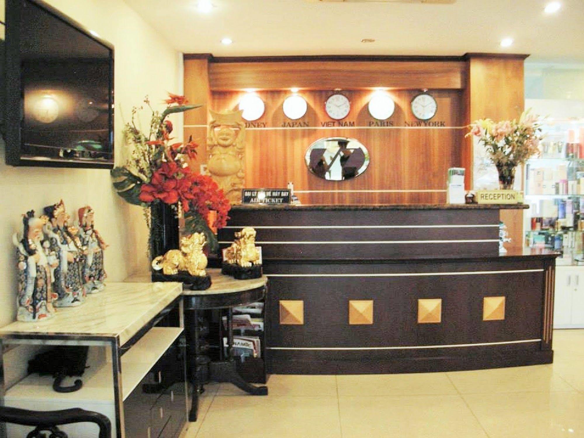 M&H Hotel Ho Chi Minh-stad Buitenkant foto